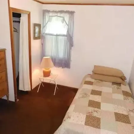 Cozy Cottage On Green Bay Extérieur photo